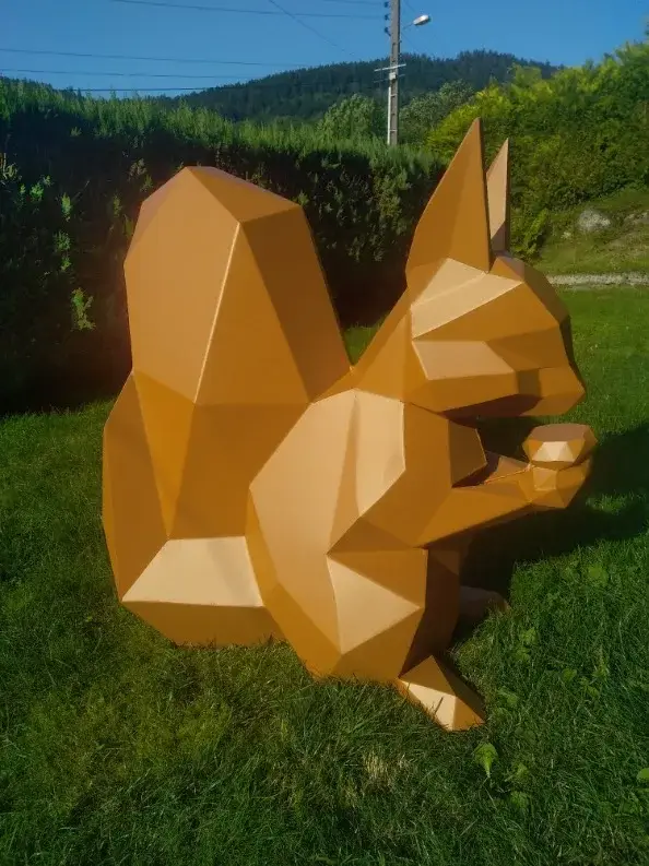 Ecureuil low poly origami